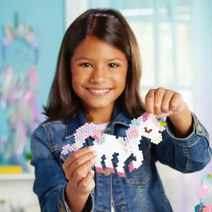 Aquabeads Mystinen Yksisarvinen- Askartelusetti