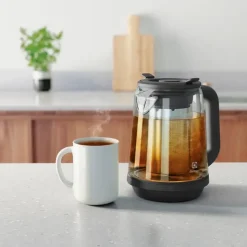 Electrolux Veden/Teenkeitin E7Gk1-8Bp