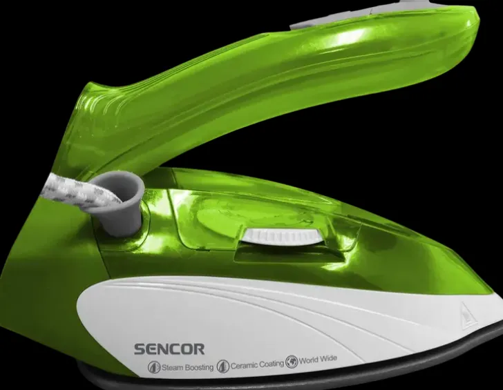 Sencor Matkasilitysrauta Kulkee Helposti Ja Vaivatta Mukana. 1.100W Ja Keraaminen Pohjalevy Takaavat Hyva Silitystuloksen. Pitka 1,9M Johto, Drip-Stop Ja Pysty Hyory -Toiminnot.